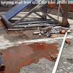 Vệ sinh máy nước nóng năng lượng mặt trời