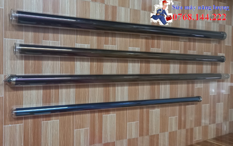 phân biệt ống thủy tinh năng lượng mặt trời