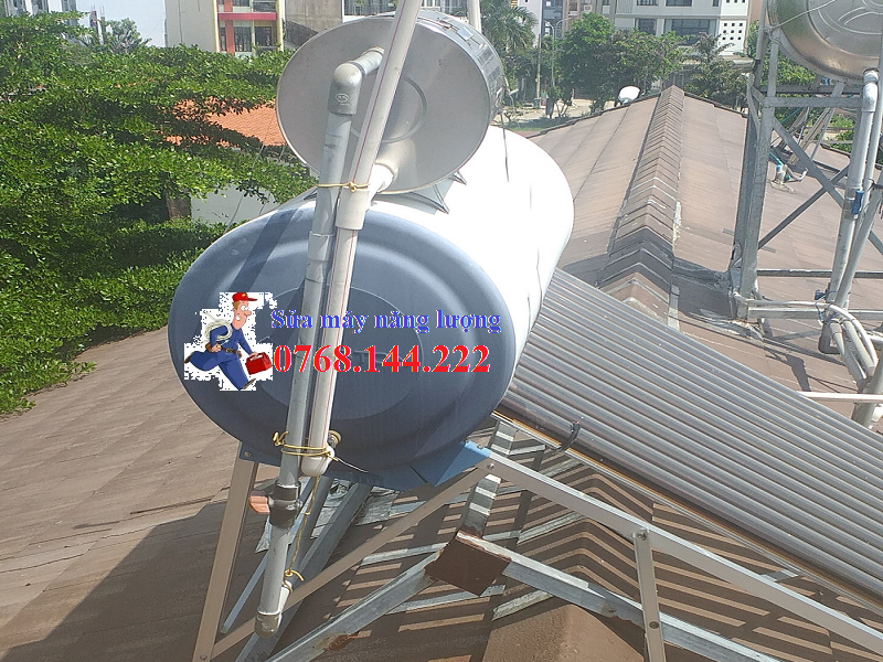 Sửa máy nước nóng năng lượng mặt trời Thủ Đức